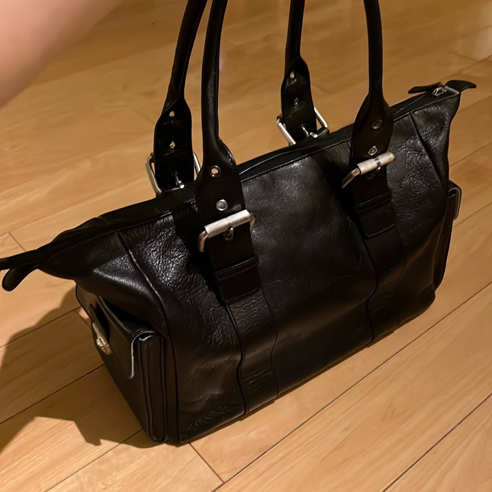 HYPE medium leather bag